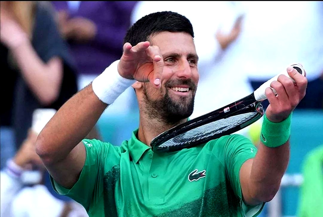 德约科维奇重返赛场，大比分获胜首场状态出色，雄鹿观众沸腾！赢得满堂喝彩的简单介绍-开云