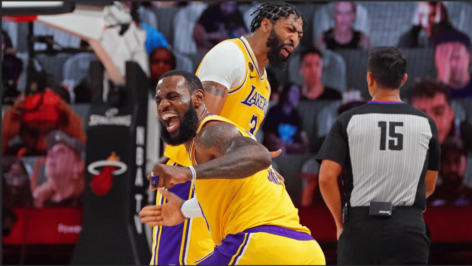 包含莱万多夫斯基在切尔西比赛中夺冠，败北引发热议！引发球迷热议的词条-开云APP下载